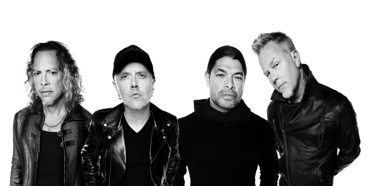 Metallica z zremasterowanym kultowym czarnym albumem oraz albumem pełnym coverów już w piątek!