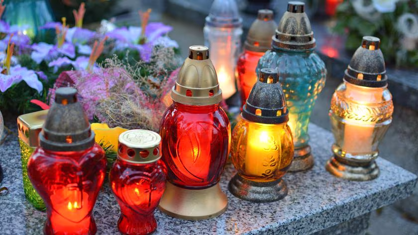 Wszystkich Świętych a Zaduszki – czym różnią się te święta?