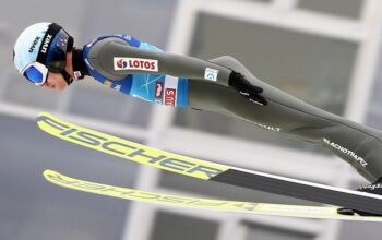 Kamil Stoch nad skocznia w Innsbrucku