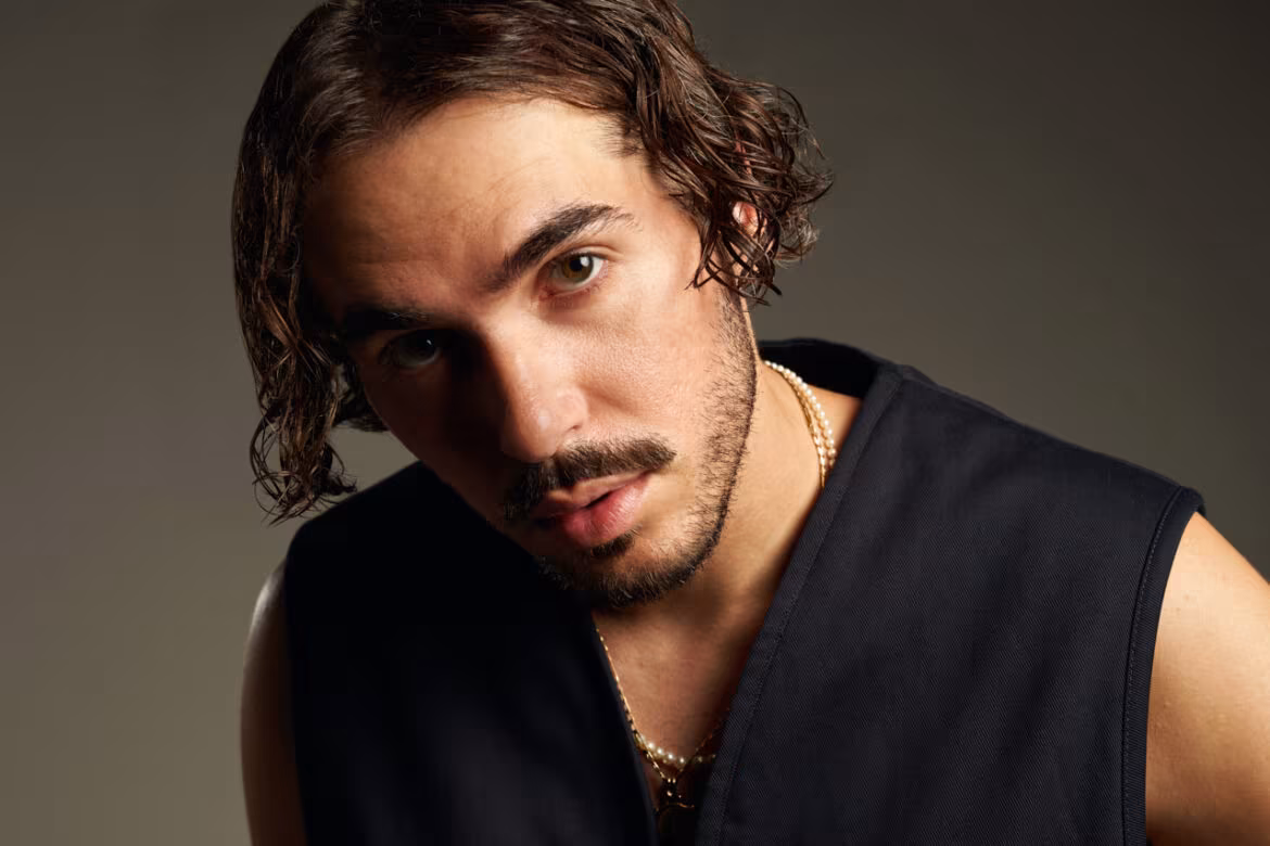 ClockClock stawiają na szczerość w „Someone Else”