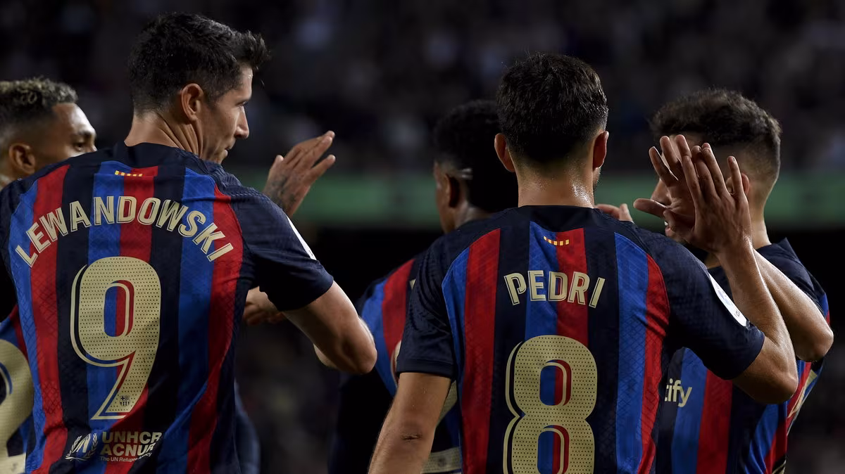 FC Barcelona dawno nie była w takich opałach. Sfrustrowany Robert Lewandowski.