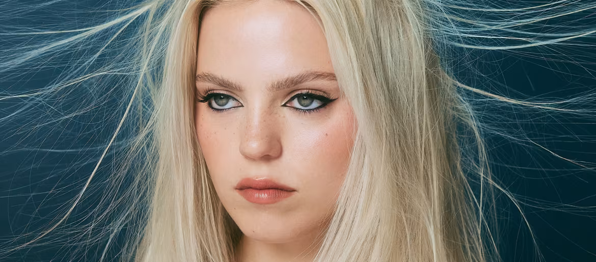 Reneé Rapp debiutuje z albumem „Snow Angel”