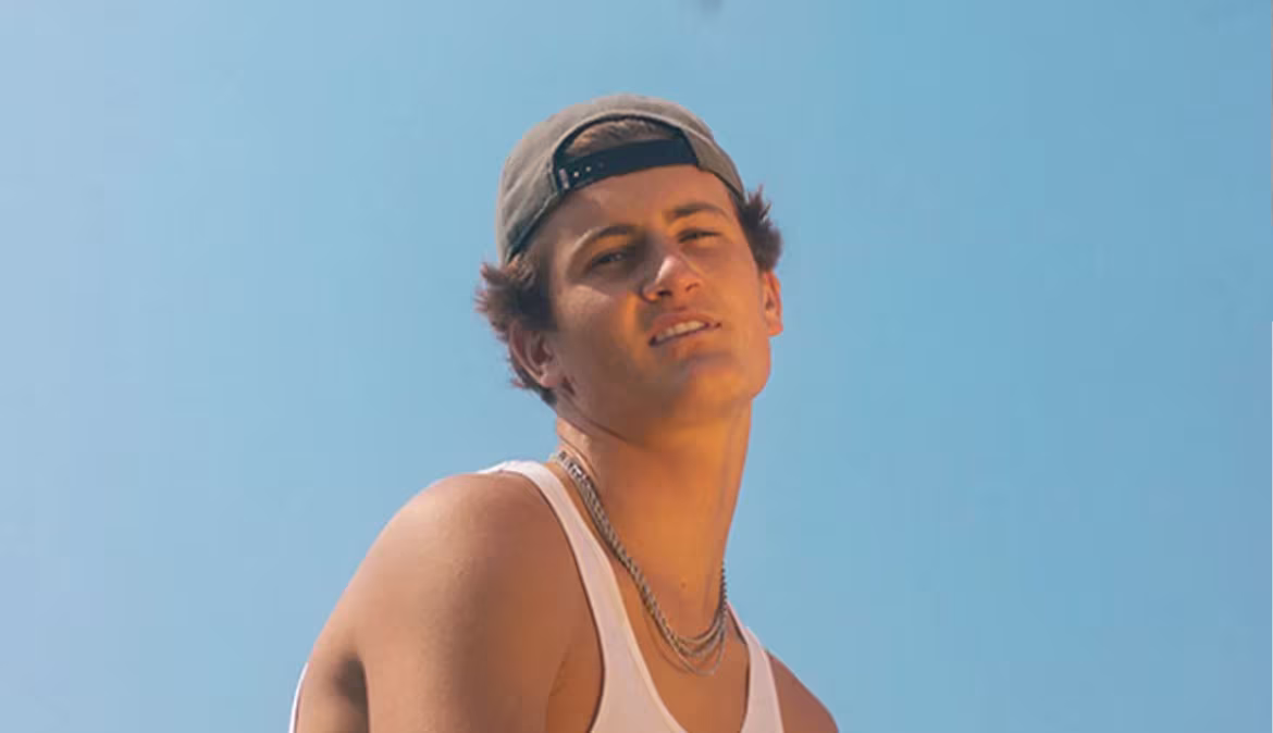 Arden Jones z nowym singlem „Parachute”