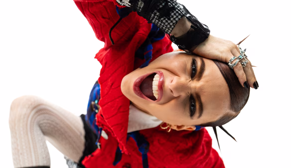 Amber Van Day z nowym singlem „Bug Eyes”