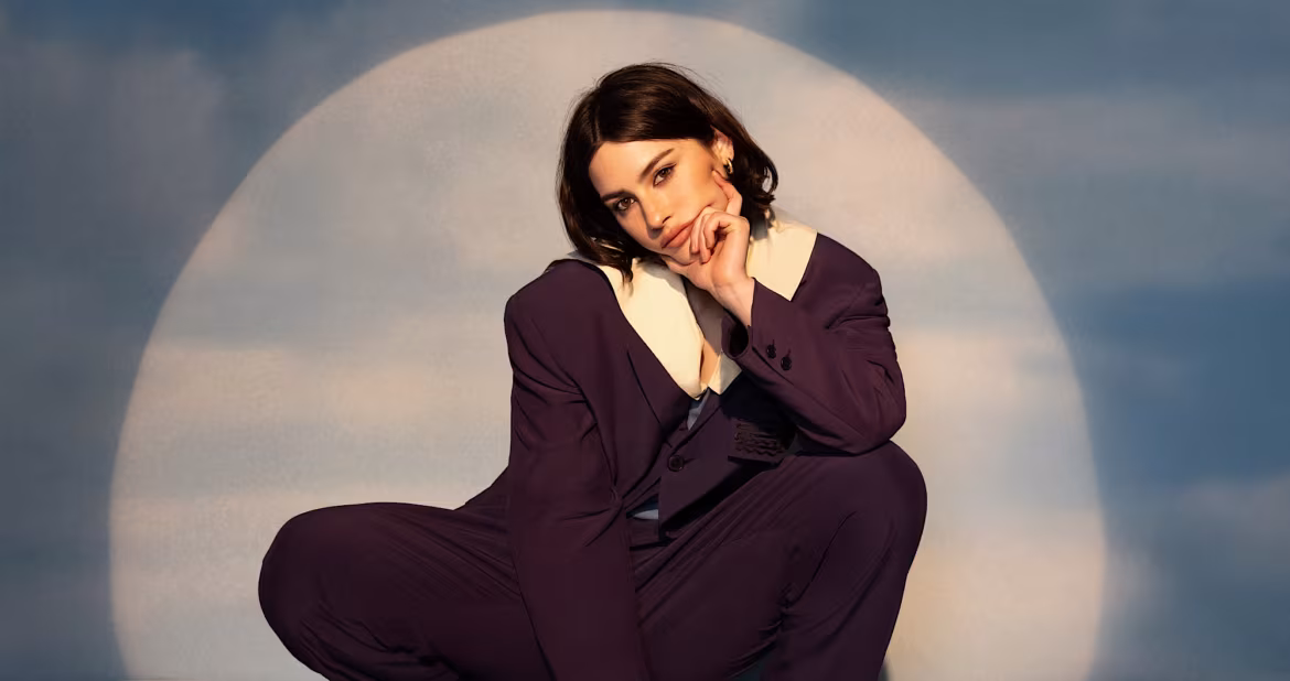 Gracie Abrams z wyczekiwanym od siedmiu lat singlem „Close To You”