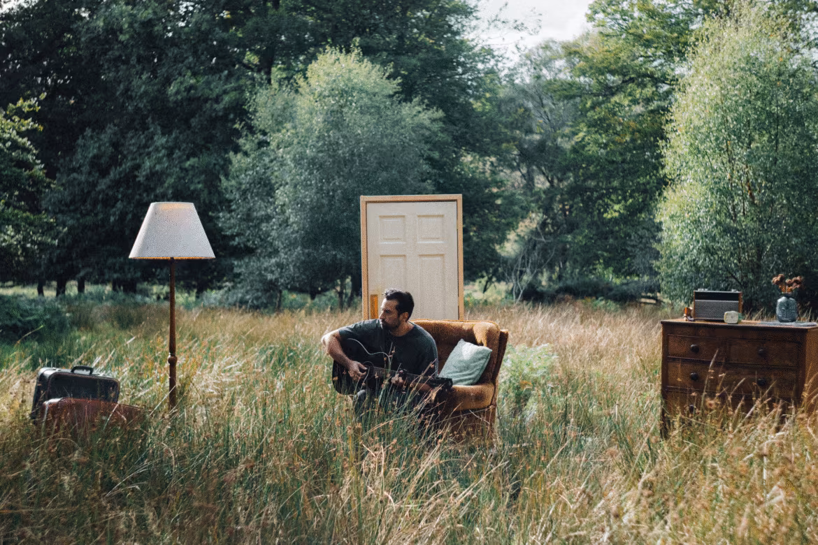 Dotan i jego wzruszający singiel „Last Goodbyes”