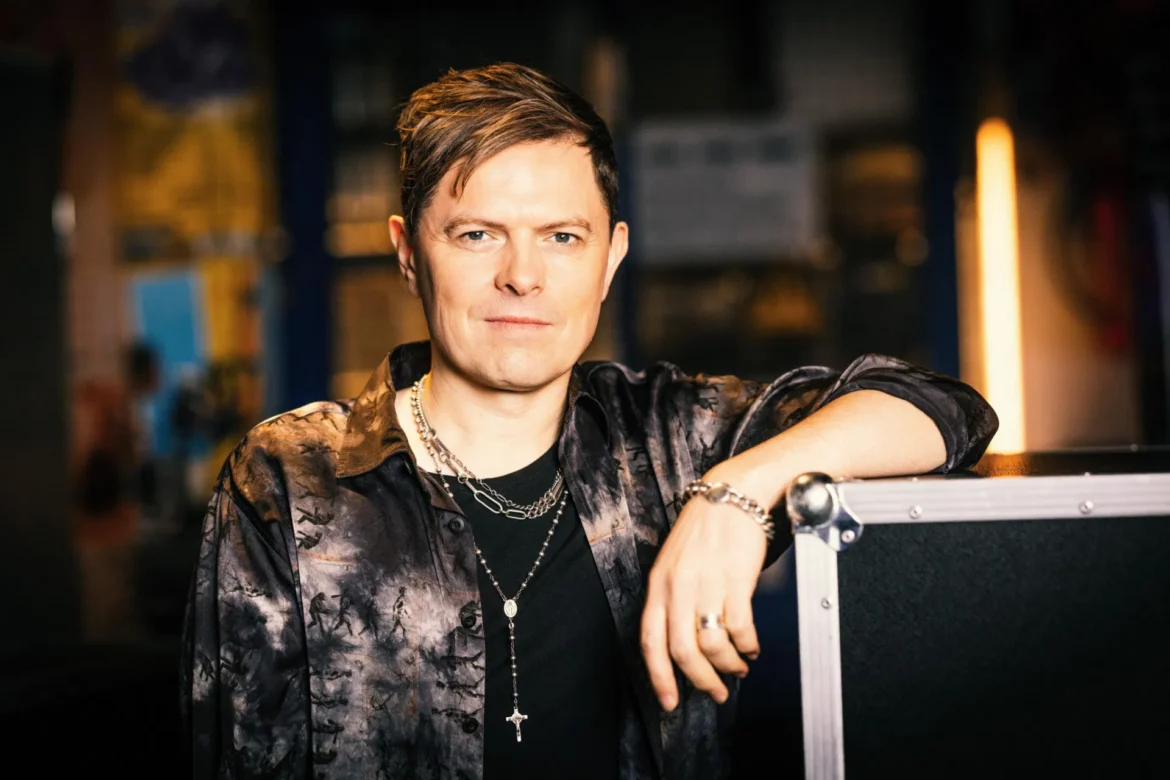 Michael Patrick Kelly z nowym singlem „Wildflower”