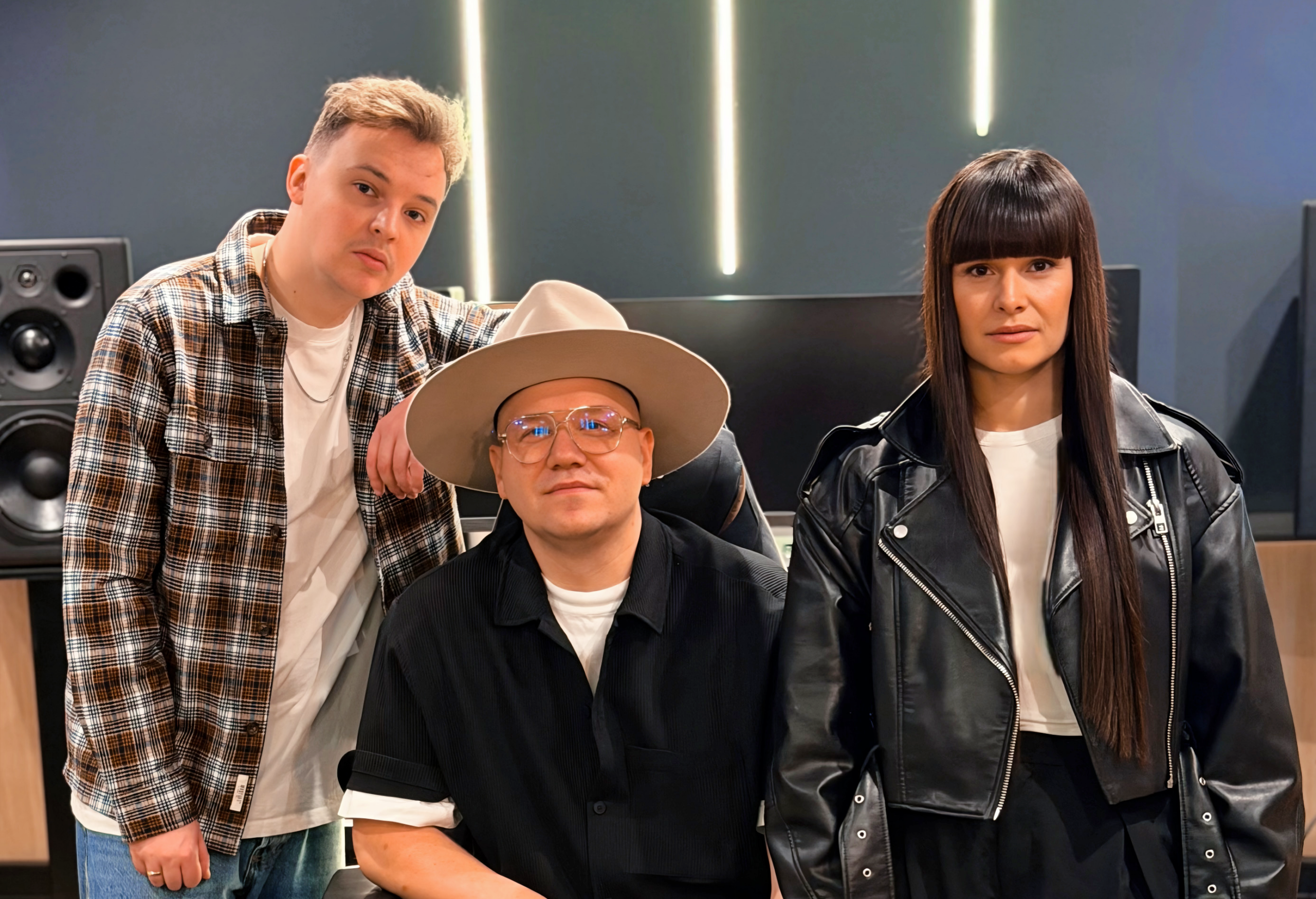 Gromee, Sara Chmiel i Wiatr w singlu „Poszukujemy szczęścia”